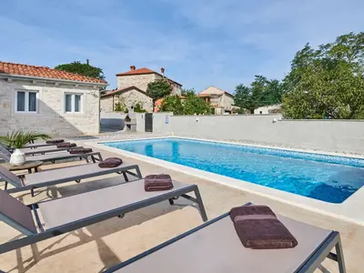 Villa für 8 Personen (166 m²) in Brtonigla 2/10