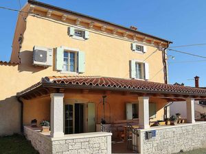 23999867-Villa-8-Bubani-300x225-2