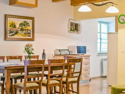 Villa für 8 Personen (141 m²) in Bubani 10/10