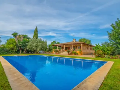 PoolOfHouse