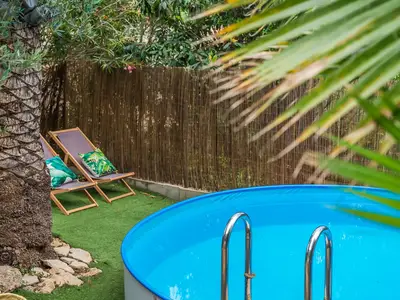 PoolOfHouse