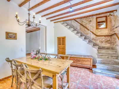 DiningRoom