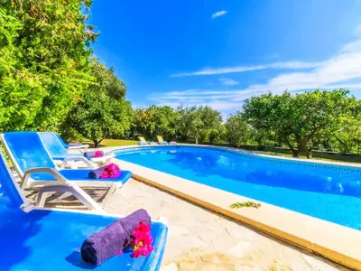 PoolOfHouse