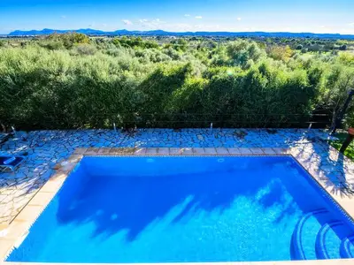 PoolOfHouse