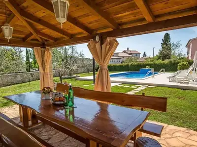 Villa für 10 Personen (240 m²) in Buici 3/10