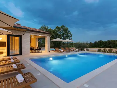 Villa für 8 Personen (180 m²) in Buici 3/10