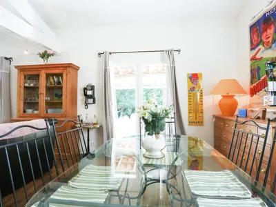 DiningRoom