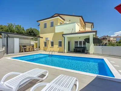 Villa für 8 Personen (160 m²) in Buje 1/10