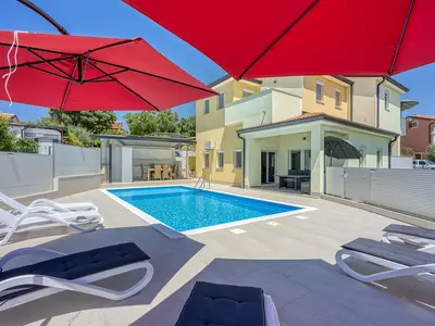 Villa für 8 Personen (160 m²) in Buje 3/10