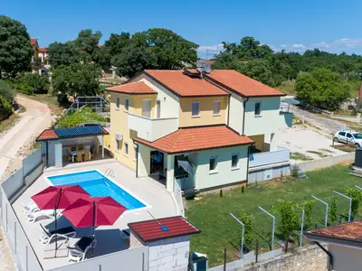 Villa für 8 Personen (160 m²) in Buje 6/10