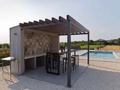 Villa für 6 Personen (100 m²) in Burići 8/10