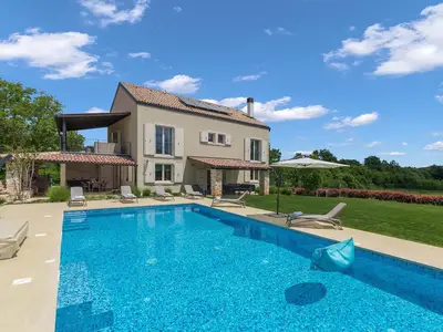 Villa für 10 Personen (420 m²) in Butkovići 4/10