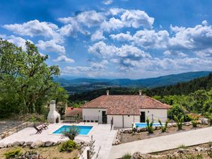 23892456-Villa-14-Buzet-300x225-2