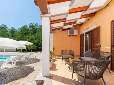 Villa für 5 Personen (125 m²) in Bužinija 3/10