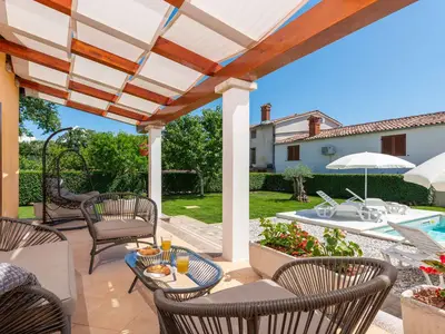 Villa für 5 Personen (125 m²) in Bužinija 4/10