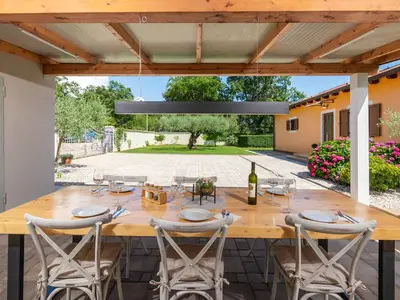 Villa für 5 Personen (125 m²) in Bužinija 8/10