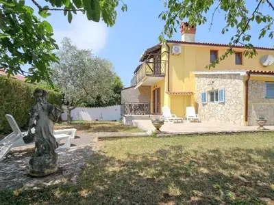 Villa für 4 Personen (80 m²) in Bužinija 1/10
