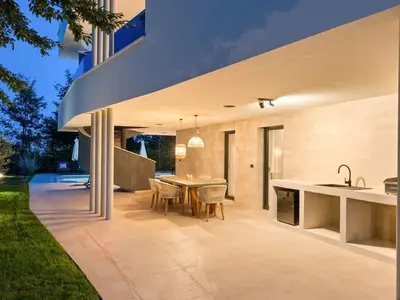 Villa für 6 Personen (202 m²) in Bužinija 4/10