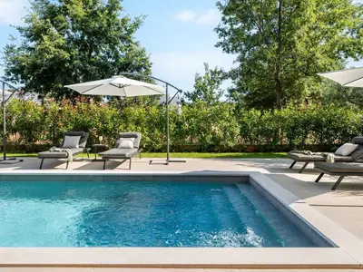 Villa für 6 Personen (202 m²) in Bužinija 7/10