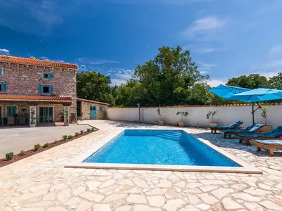 Villa für 8 Personen (99 m²) in Cabrunici 1/10