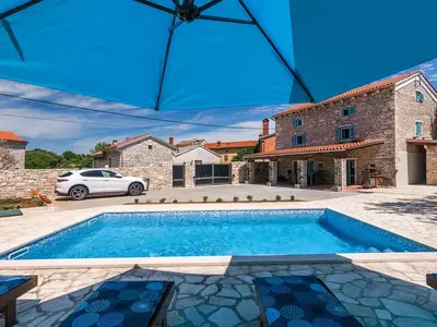 Villa für 8 Personen (99 m²) in Cabrunici 8/10
