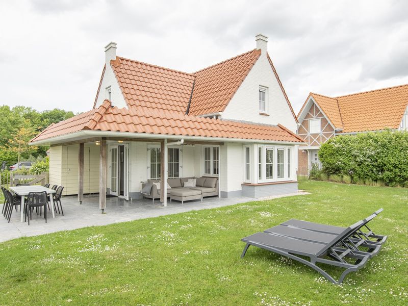 23921440-Villa-8-Cadzand-800x600-0