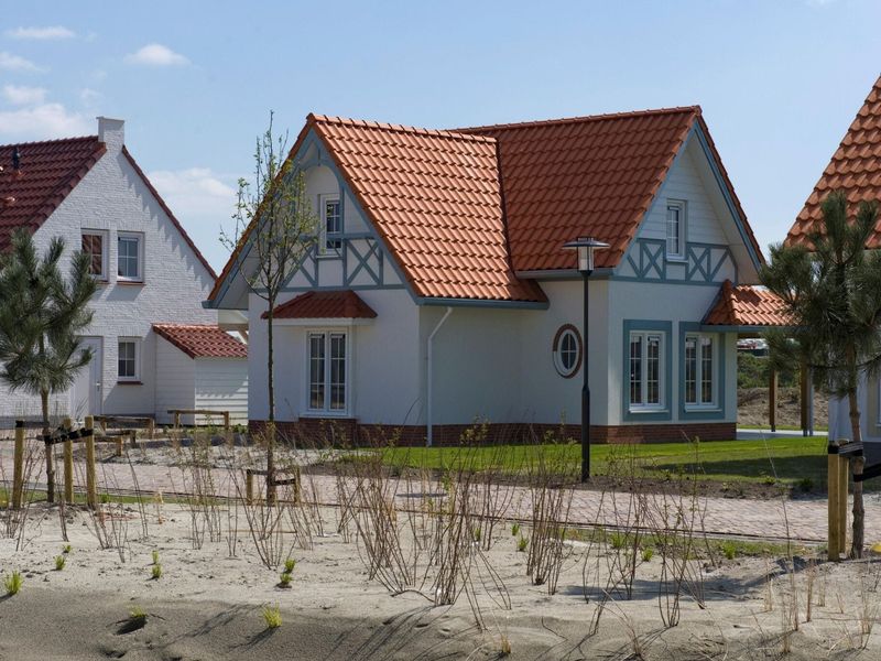 23571498-Villa-8-Cadzand-800x600-1