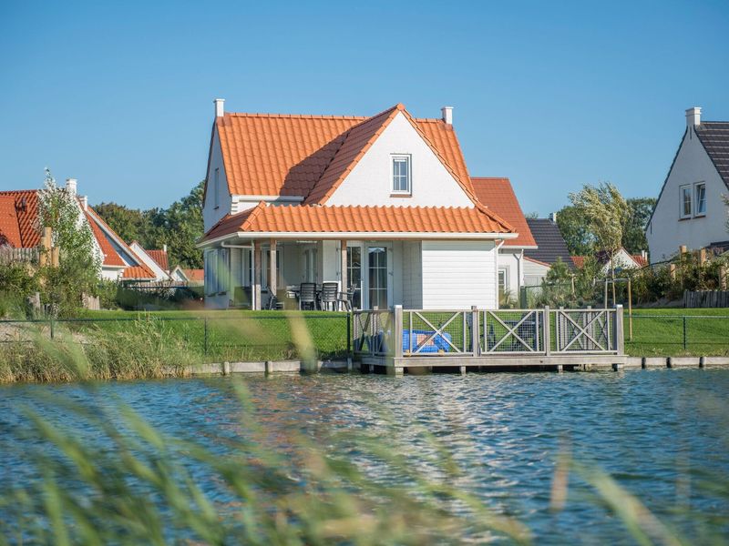 23828713-Villa-8-Cadzand-800x600-0