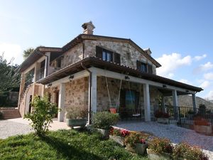 23097899-Villa-5-Cagli-300x225-2