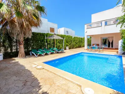 PoolOfHouse