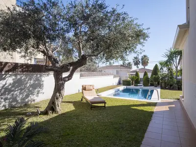 PoolOfHouse