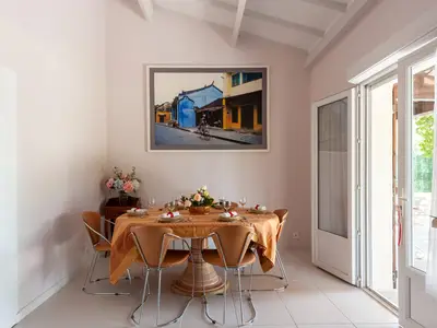 DiningRoom