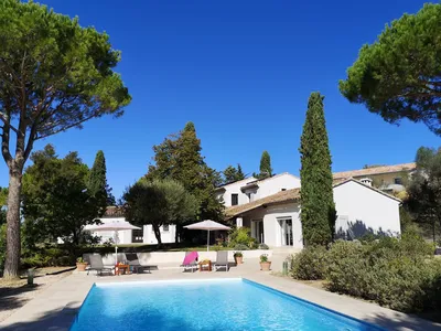 PoolOfHouse