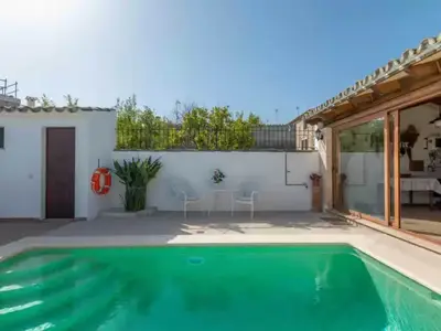 PoolOfHouse
