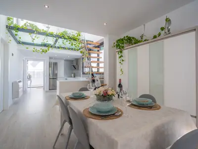 DiningRoom