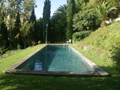 PoolOfHouse