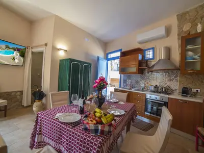 Küche und Essbereich