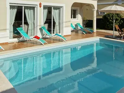 PoolOfHouse