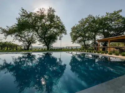 PoolOfHouse