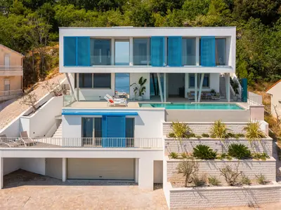 NEW Boutique Villa Nana, 4 ensuite bedrooms, a SPA zone, Heated pool
