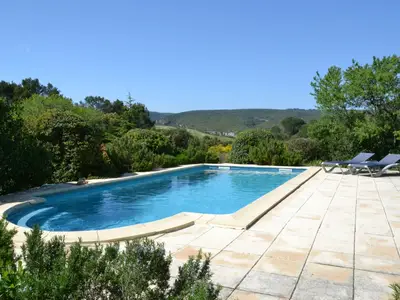 PoolOfHouse