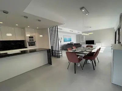 DiningRoom