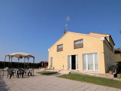ExteriorSummer