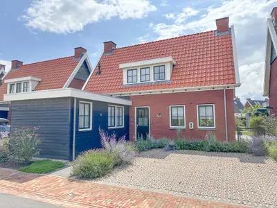 Außenseite Ferienhaus [Sommer]