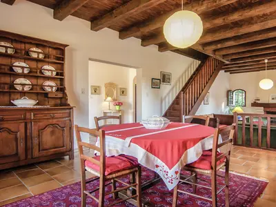 DiningRoom