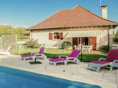 PoolOfHouse
