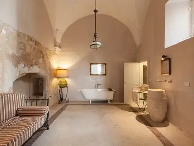Badezimmer mit Badewanne