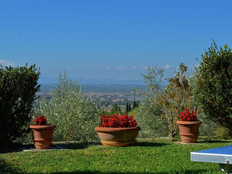 19351550-Villa-9-Cortona-800x600-2