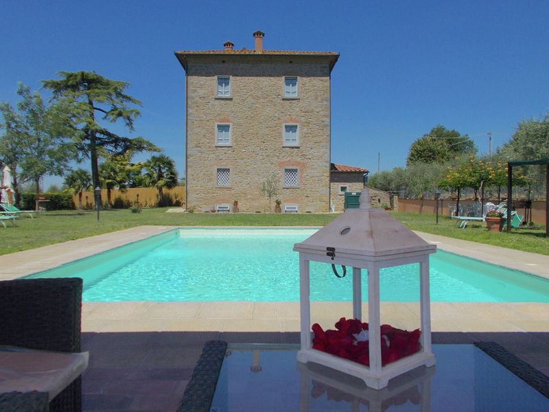 19351570-Villa-20-Cortona-800x600-0