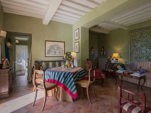 21224473-Villa-4-Cortona-300x225-3